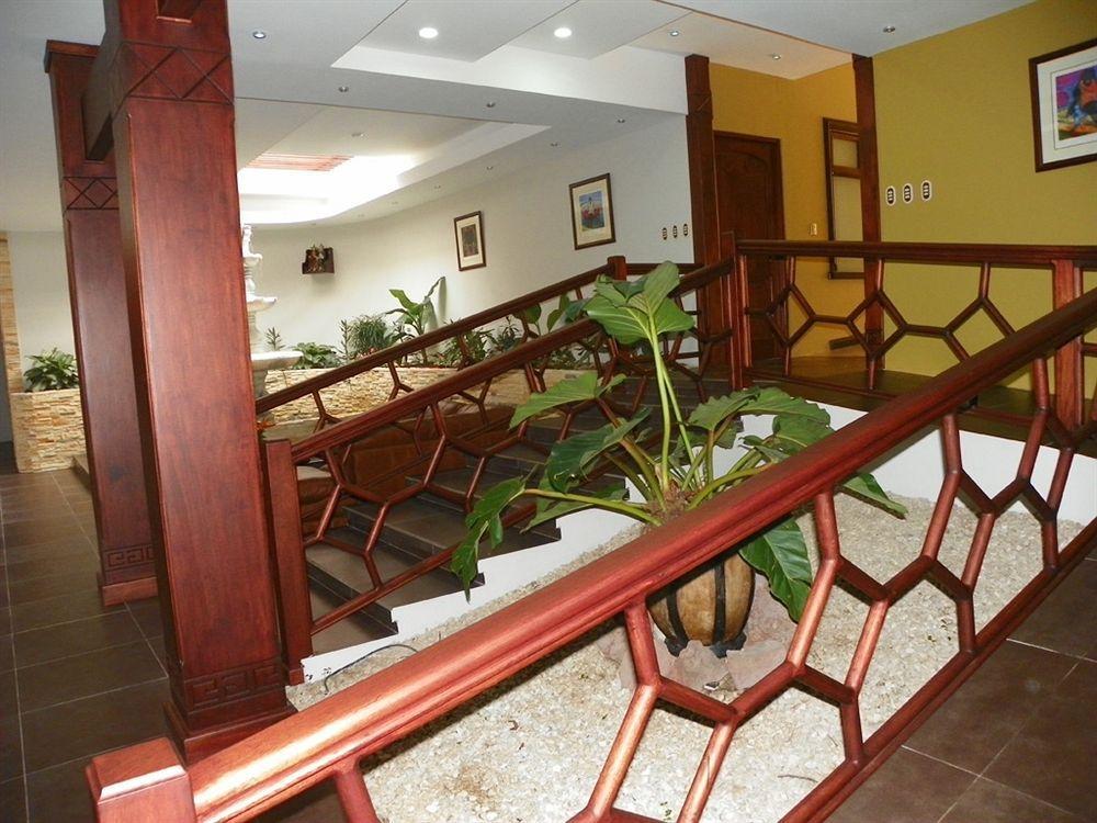 Hotel Suerre Guápiles Exterior photo
