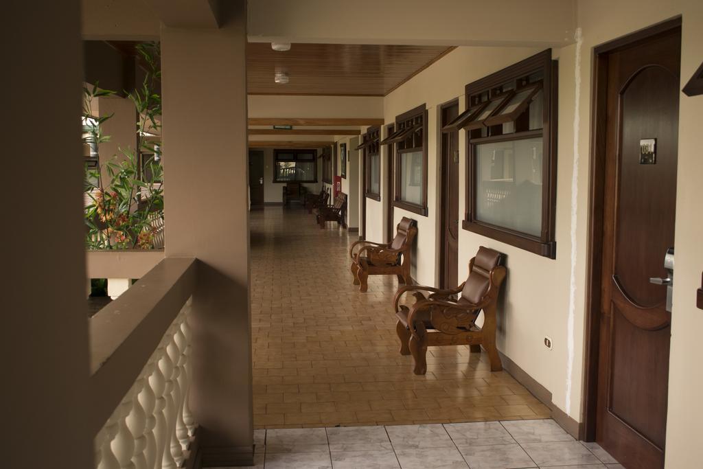 Hotel Suerre Guápiles Exterior photo