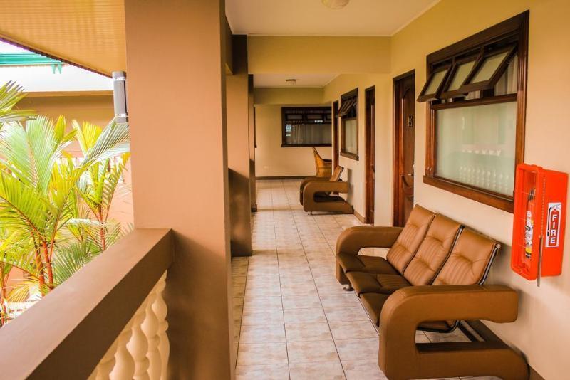 Hotel Suerre Guápiles Exterior photo