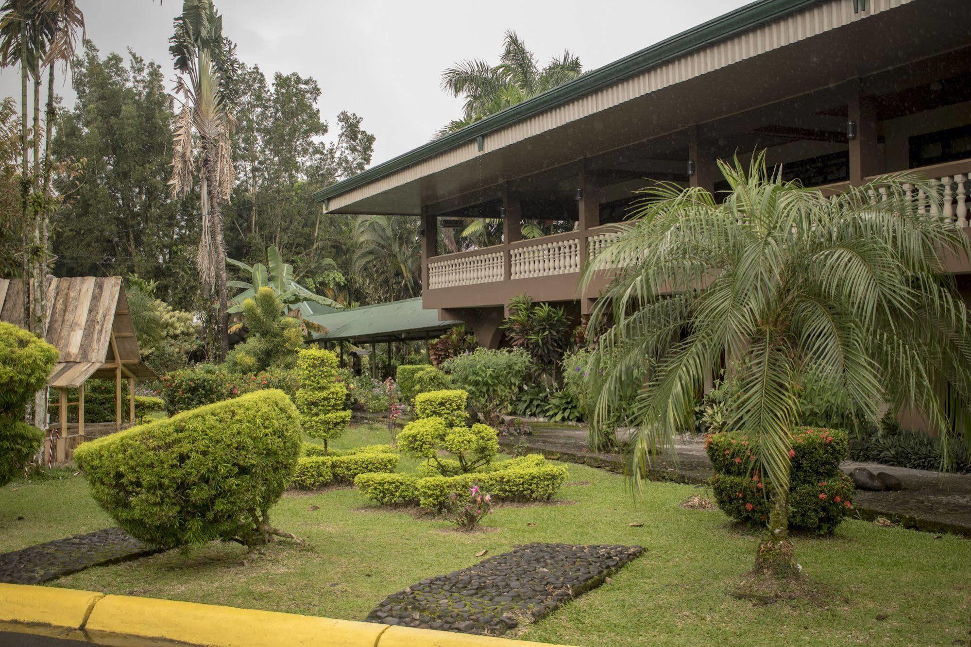 Hotel Suerre Guápiles Exterior photo